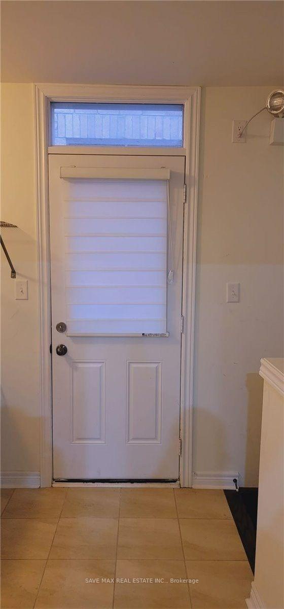 Photo 3 of Unit Bsmt, 3 Fann Drive, Brampton, Northwest Brampton — HOMEH