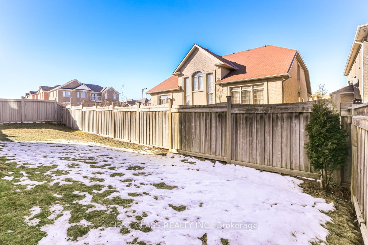 Photo 32 of 163 Abner Miles Drive, Vaughan, Patterson — HOMEH