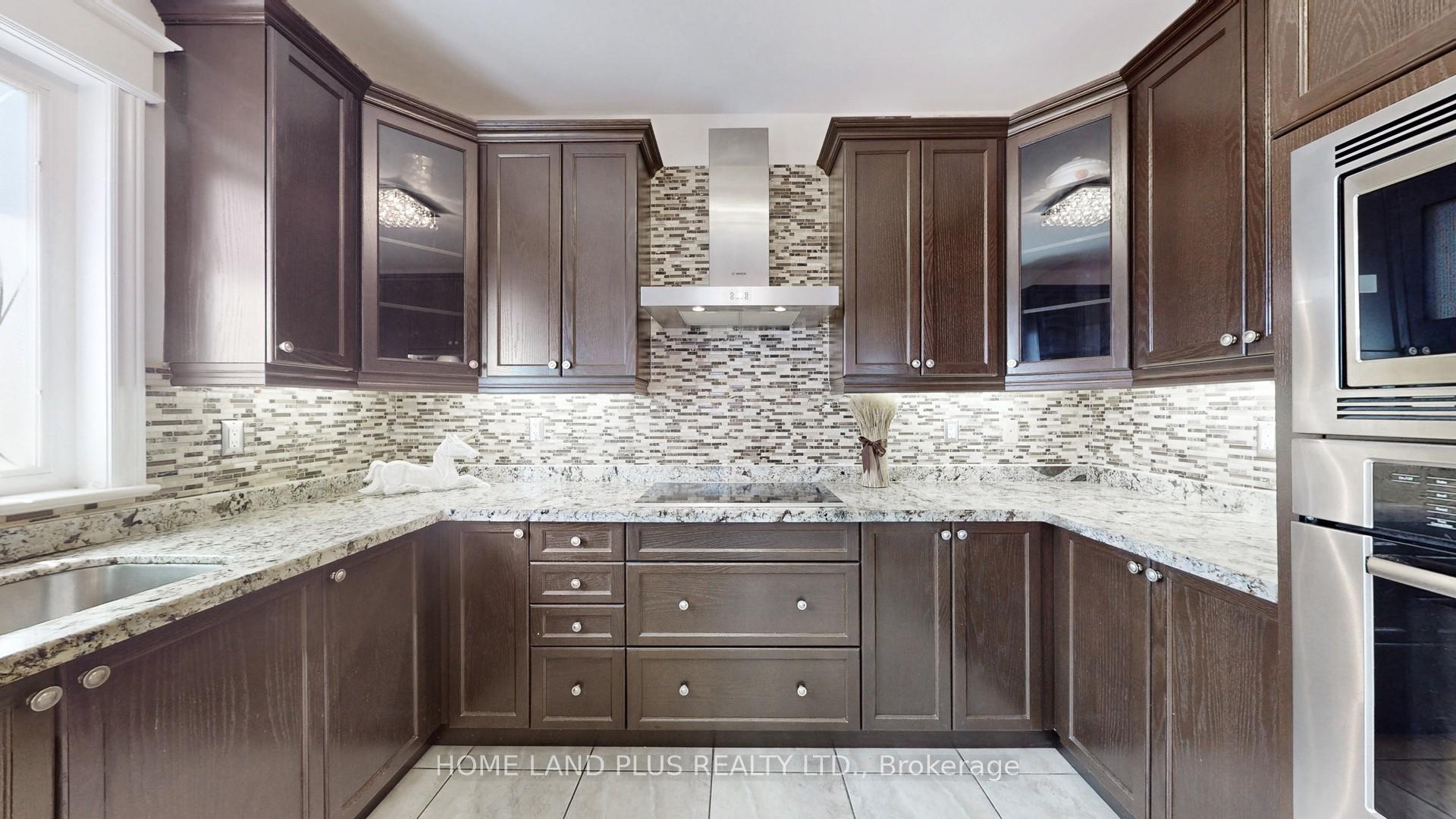 Photo 14 of 232 Shale Crescent, Vaughan, Patterson — HOMEH