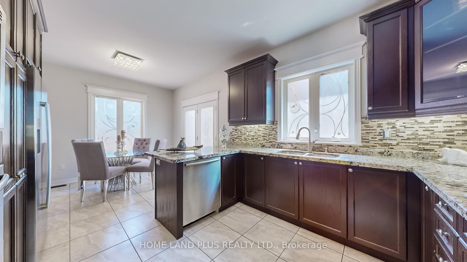 Photo 15 of 232 Shale Crescent, Vaughan, Patterson — HOMEH