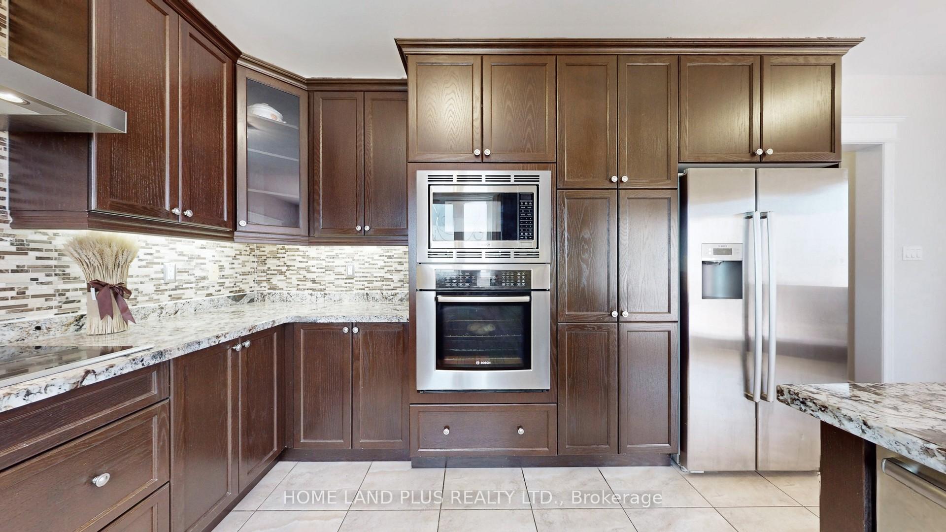 Photo 17 of 232 Shale Crescent, Vaughan, Patterson — HOMEH