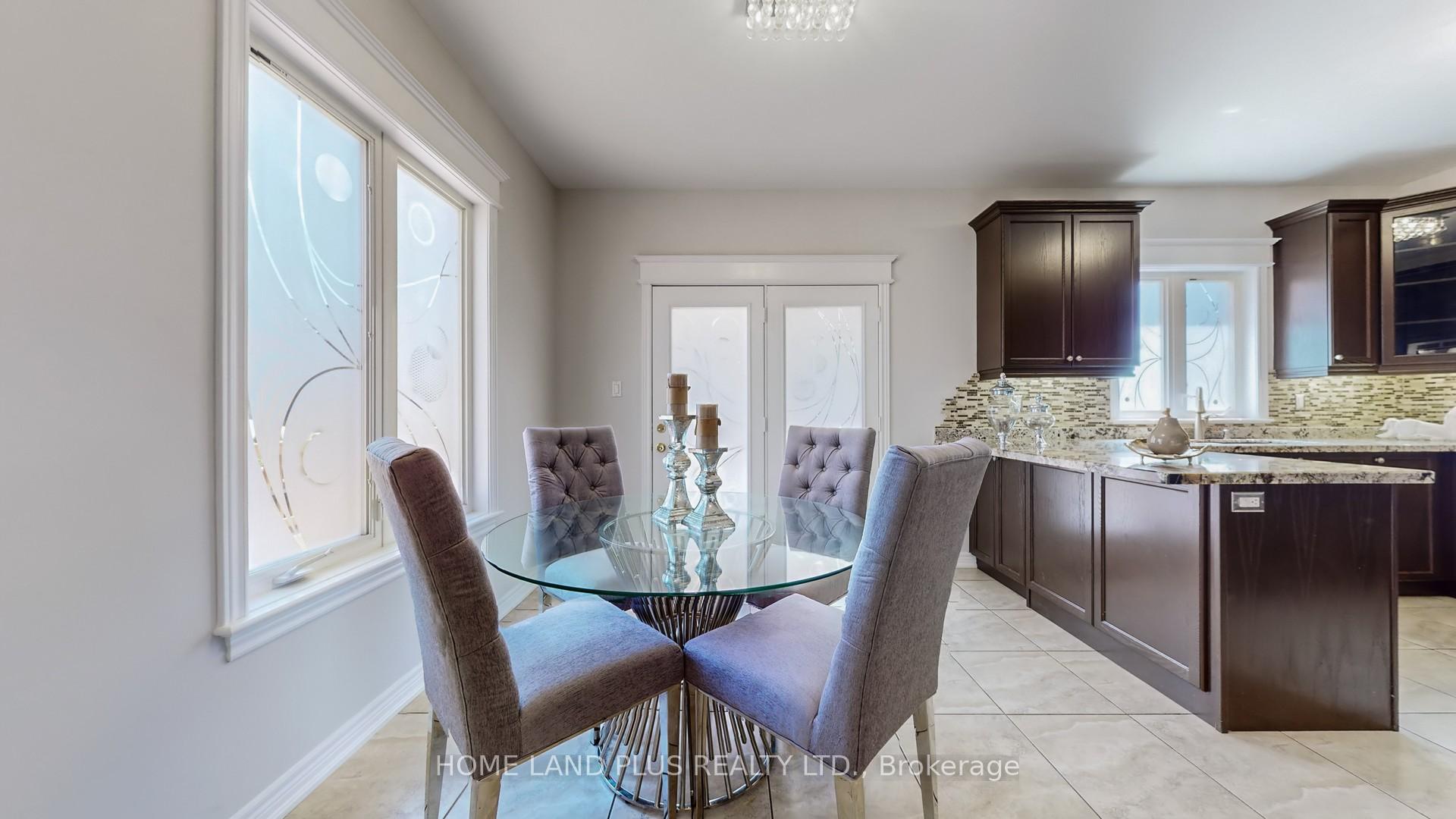 Photo 20 of 232 Shale Crescent, Vaughan, Patterson — HOMEH