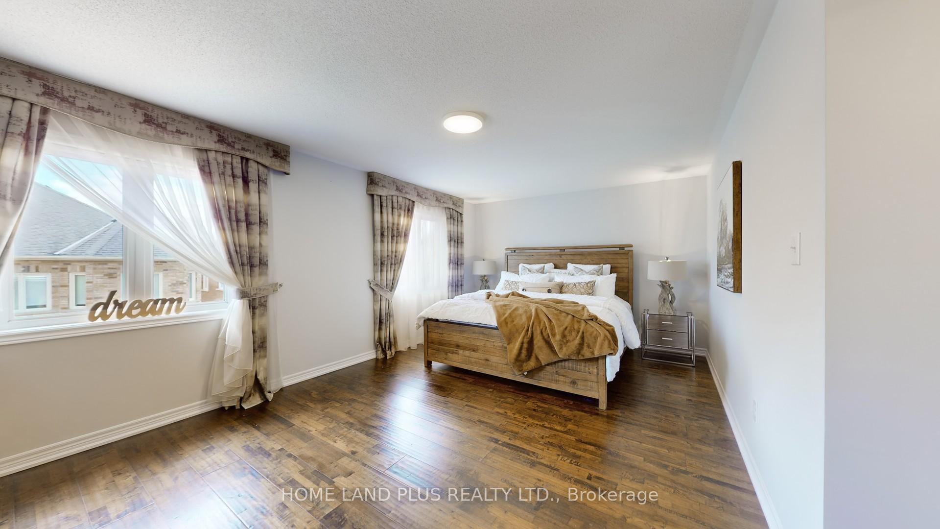 Photo 26 of 232 Shale Crescent, Vaughan, Patterson — HOMEH