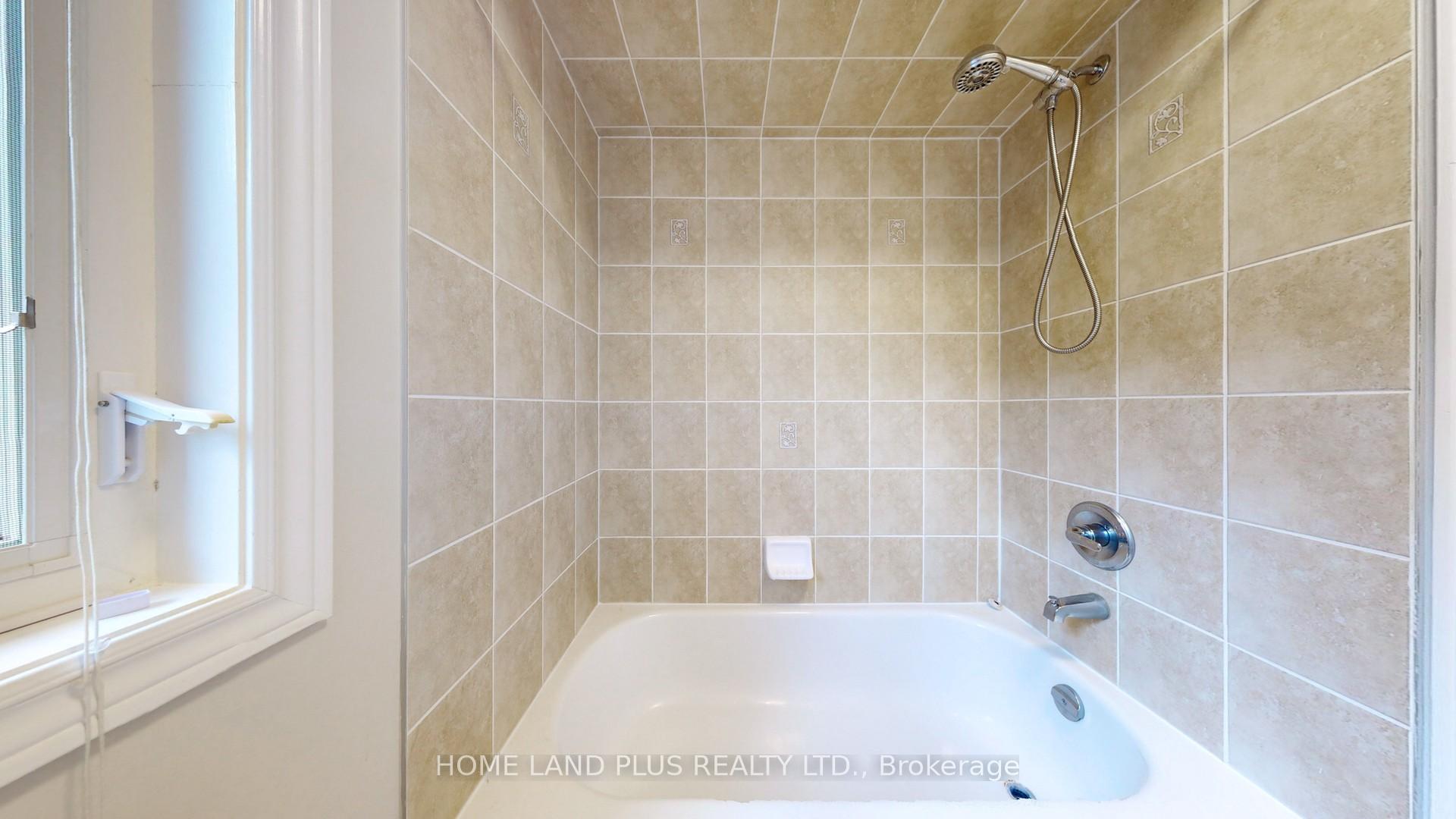 Photo 41 of 232 Shale Crescent, Vaughan, Patterson — HOMEH