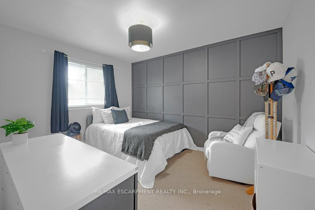 Photo 17 of 4499 Rogers Road, Burlington, Shoreacres — HOMEH