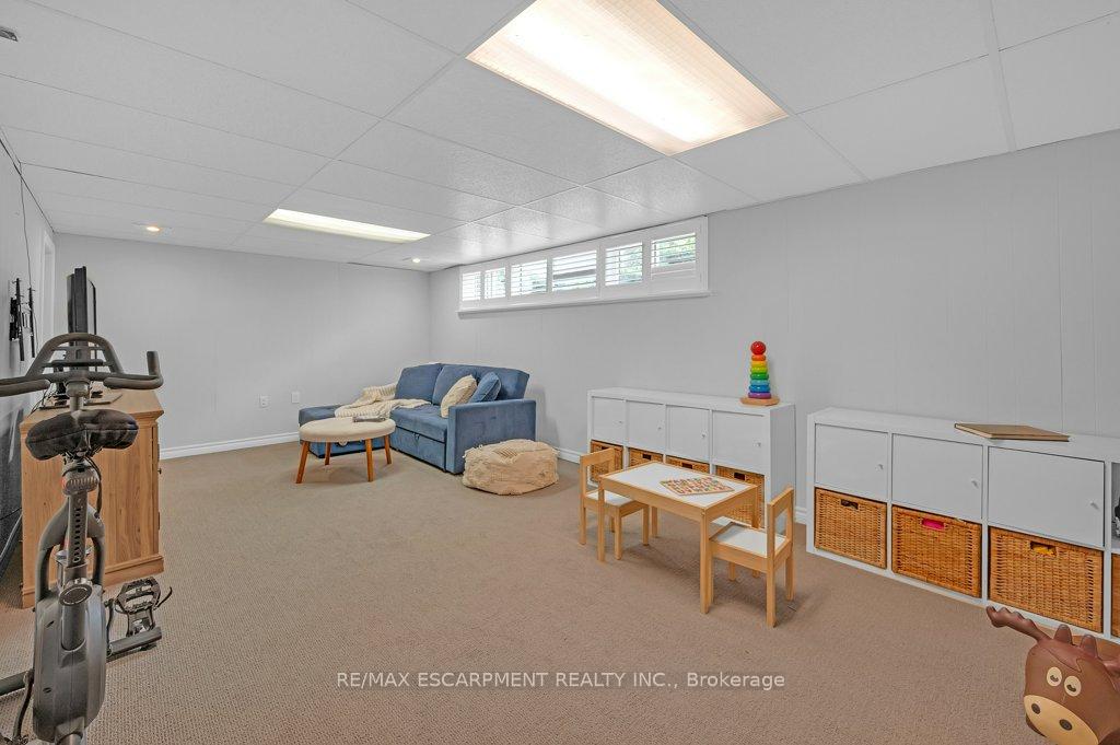 Photo 21 of 4499 Rogers Road, Burlington, Shoreacres — HOMEH