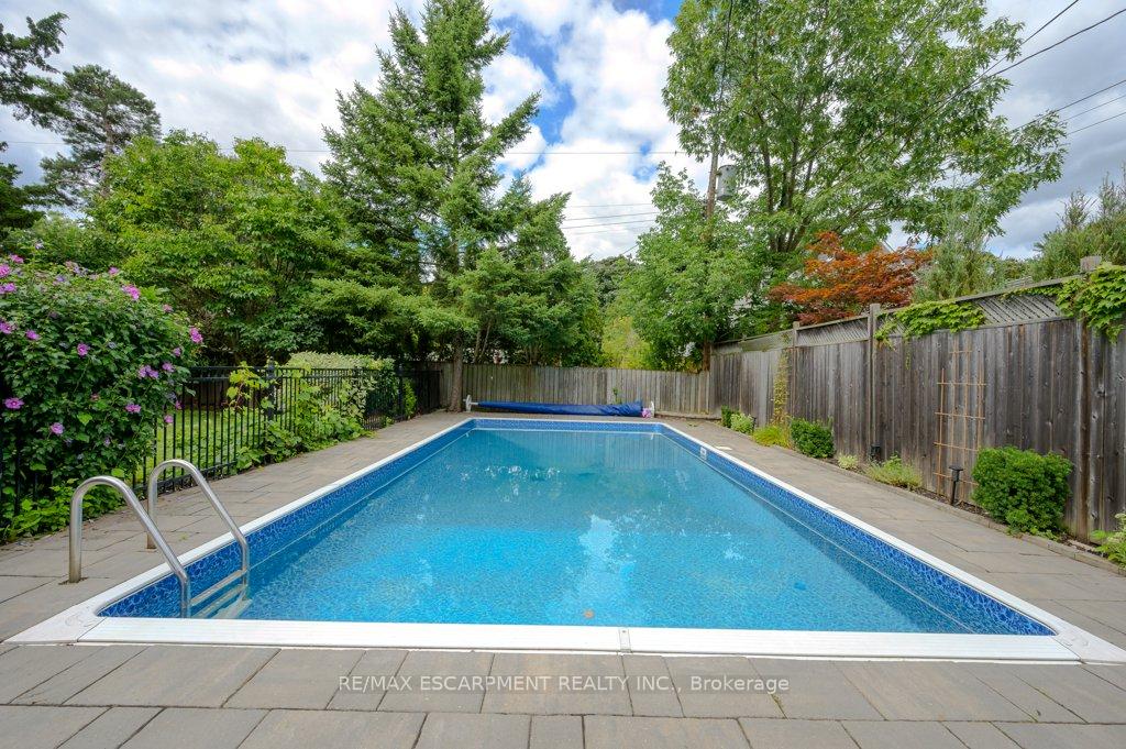 Photo 27 of 4499 Rogers Road, Burlington, Shoreacres — HOMEH