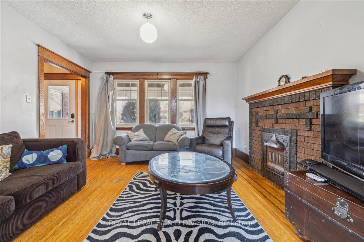 Photo 7 of Unit Ave S, 59 Paisley Avenue S, Hamilton, Westdale — HOMEH