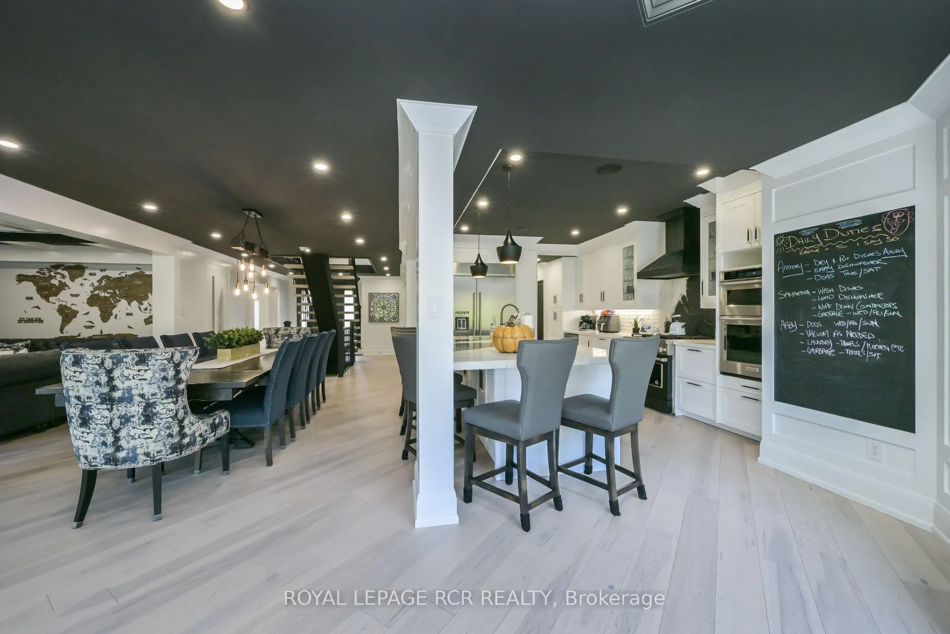 Photo 7 of 26 Christie Drive, Brampton, Snelgrove — HOMEH