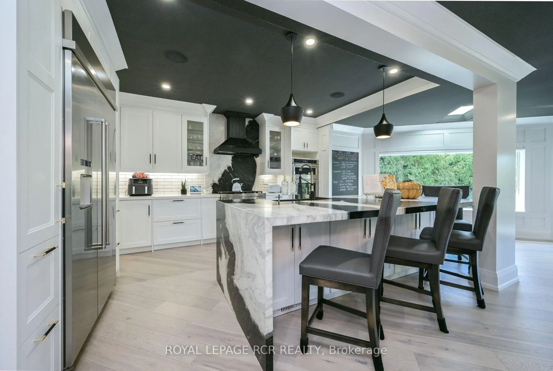 Photo 9 of 26 Christie Drive, Brampton, Snelgrove — HOMEH