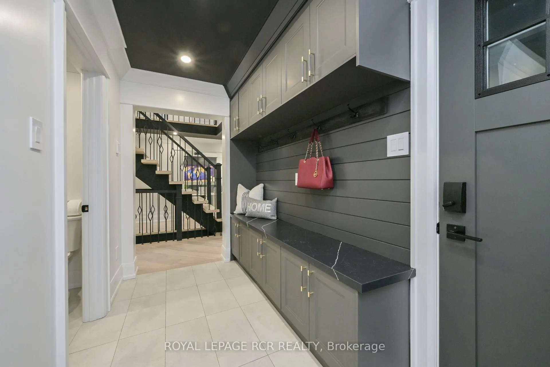Photo 13 of 26 Christie Drive, Brampton, Snelgrove — HOMEH