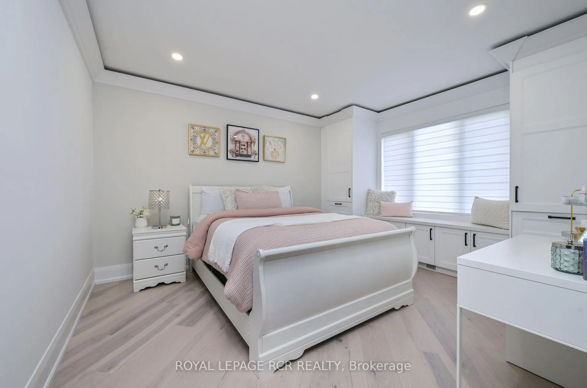 Photo 28 of 26 Christie Drive, Brampton, Snelgrove — HOMEH