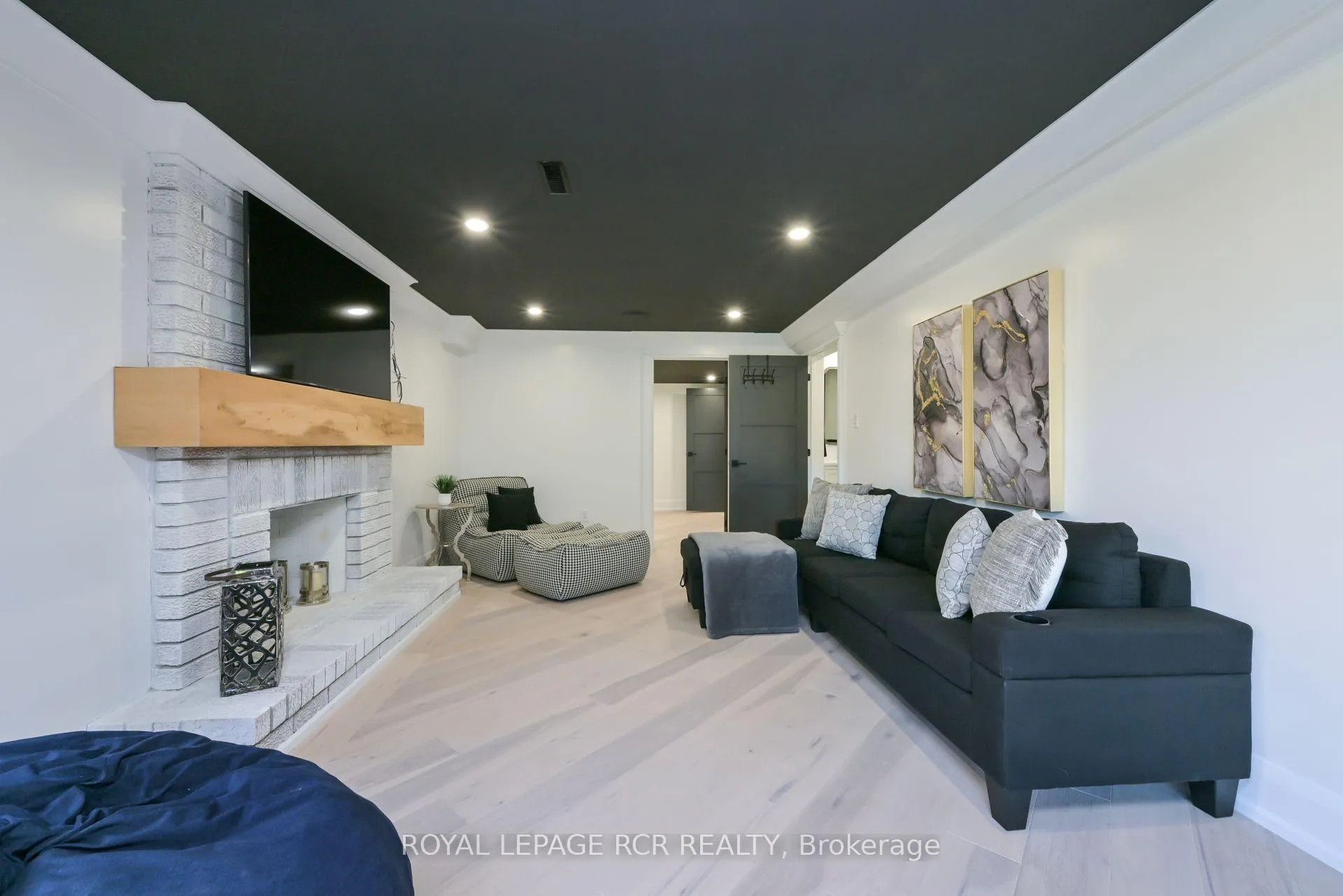 Photo 32 of 26 Christie Drive, Brampton, Snelgrove — HOMEH