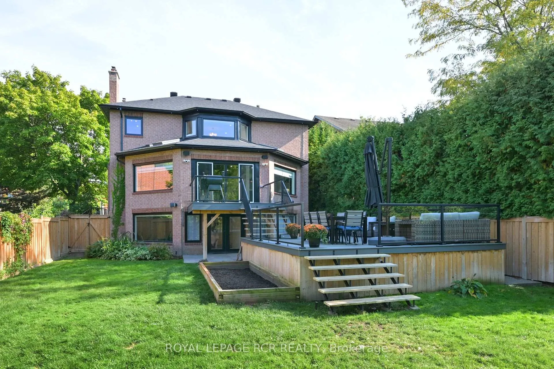 Photo 39 of 26 Christie Drive, Brampton, Snelgrove — HOMEH