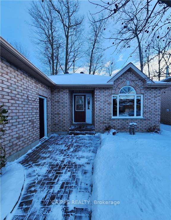 Photo 3 of 53 Monique Crescent, Barrie, East Bayfield — HOMEH