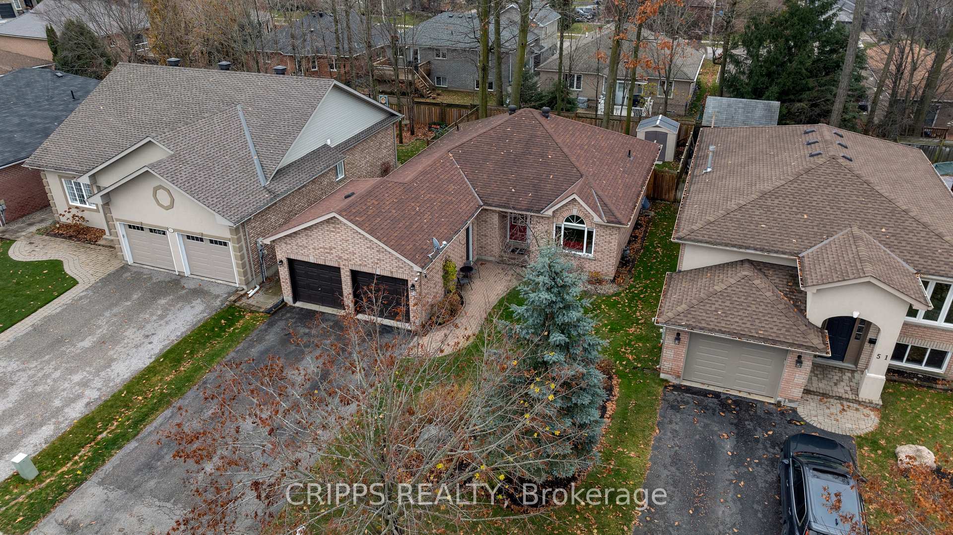 Photo 4 of 53 Monique Crescent, Barrie, East Bayfield — HOMEH