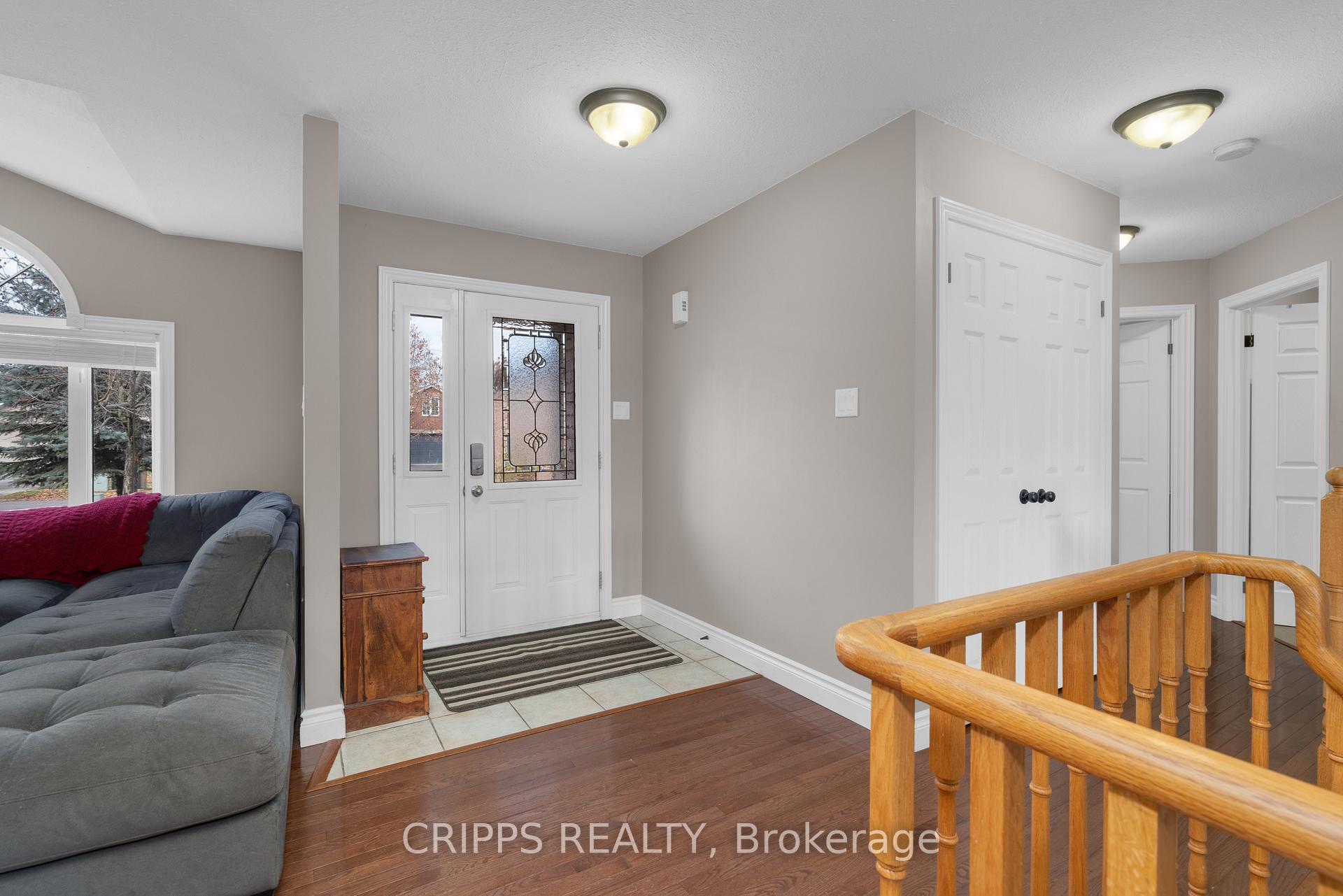 Photo 7 of 53 Monique Crescent, Barrie, East Bayfield — HOMEH