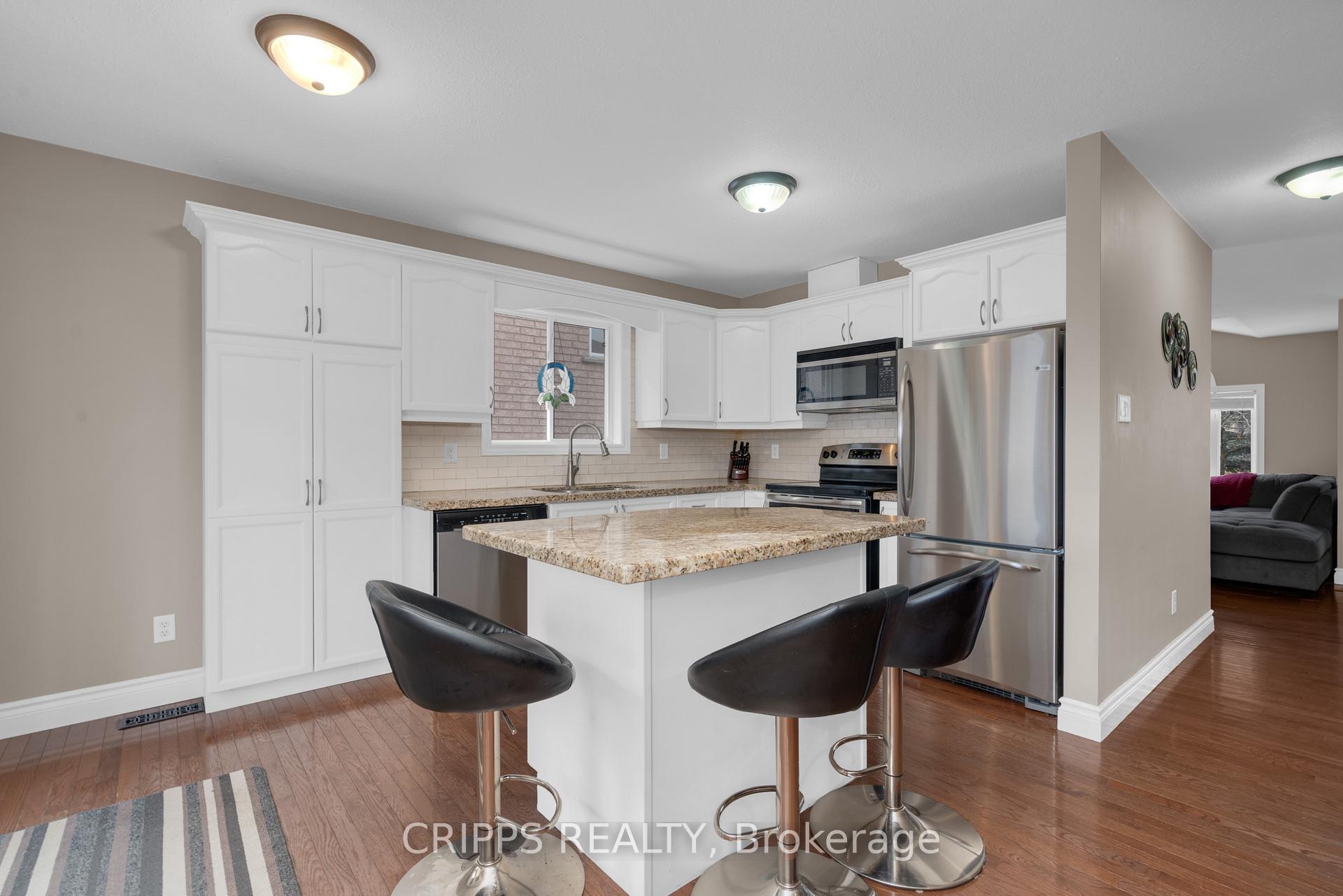 Photo 14 of 53 Monique Crescent, Barrie, East Bayfield — HOMEH