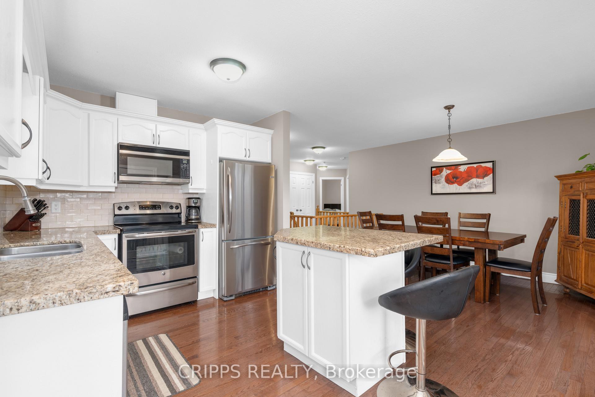 Photo 16 of 53 Monique Crescent, Barrie, East Bayfield — HOMEH