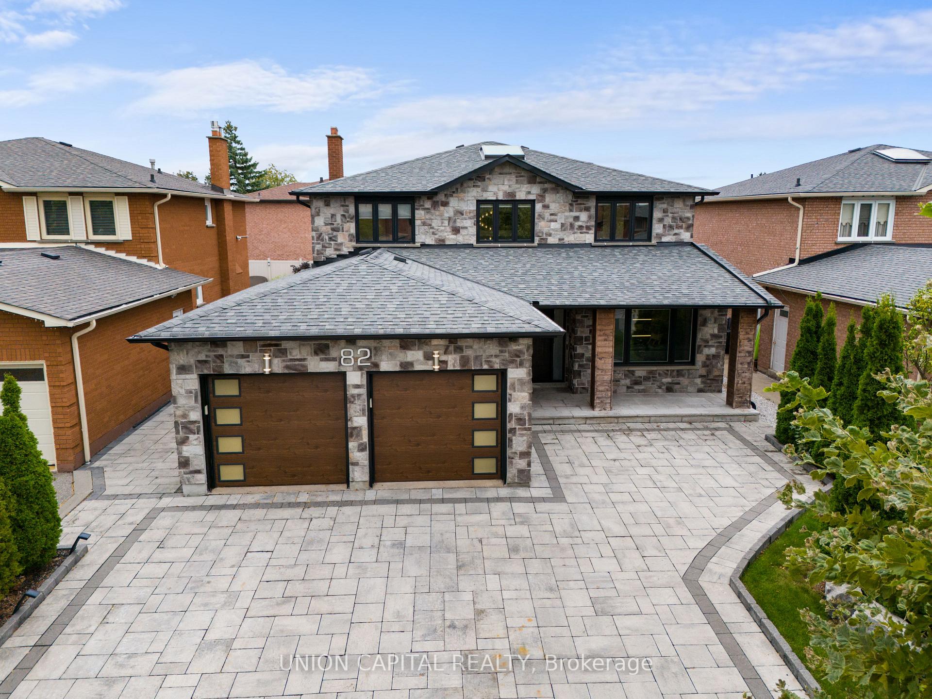 Front of 82 Queenston Crescent