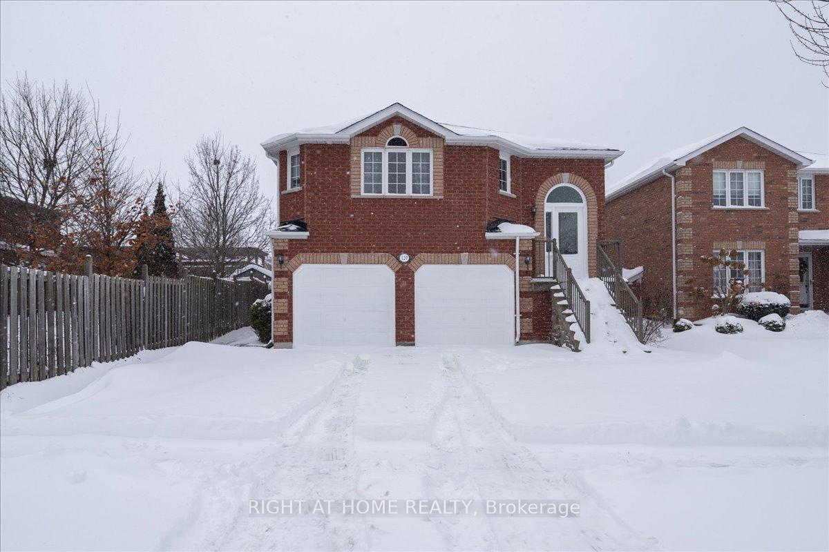 Photo 4 of 129 Country Lane, Barrie, Painswick South — HOMEH