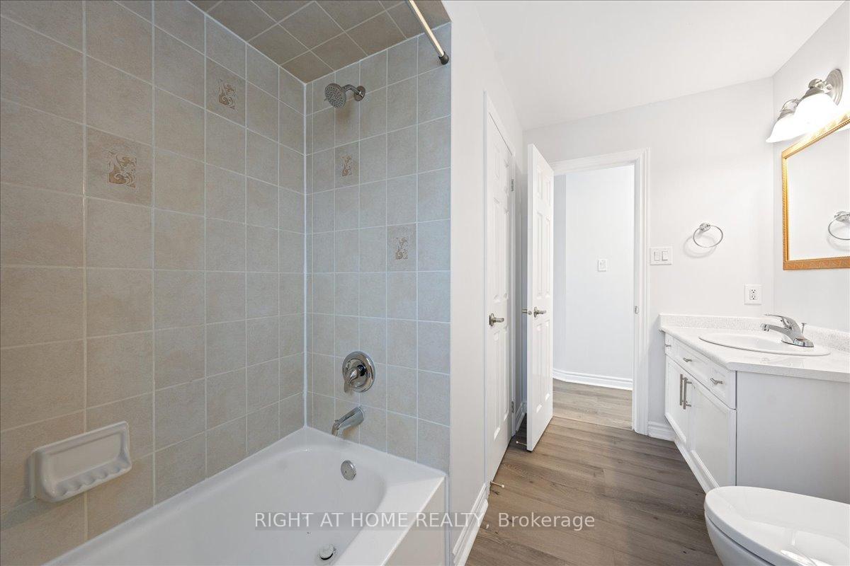 Photo 16 of 129 Country Lane, Barrie, Painswick South — HOMEH