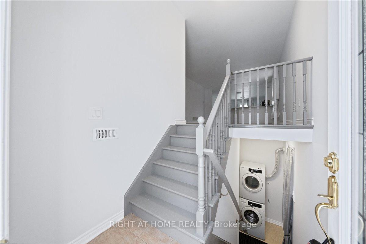Photo 25 of 129 Country Lane, Barrie, Painswick South — HOMEH