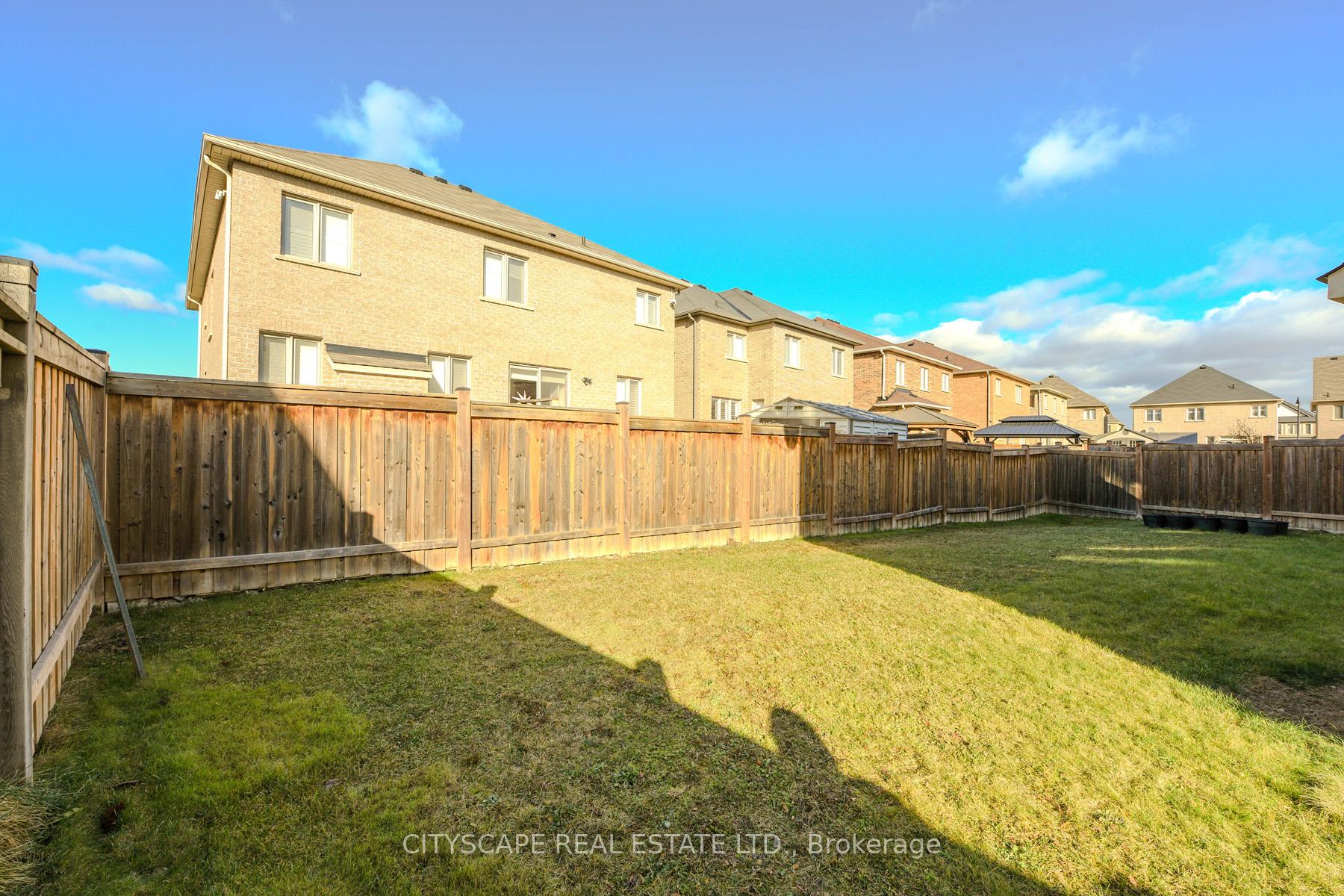 Photo 37 of 12 Wellpark Way, Brampton, Bram East — HOMEH