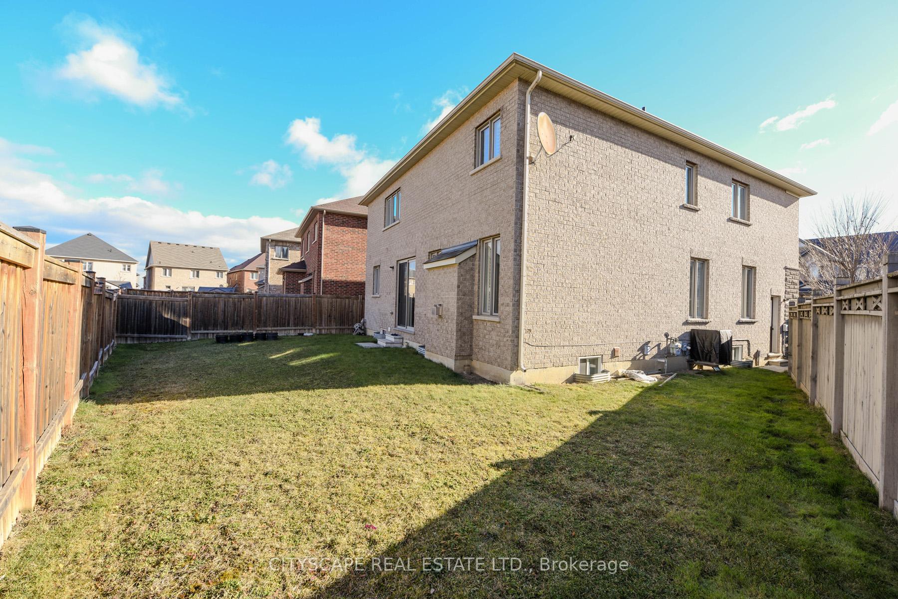 Photo 38 of 12 Wellpark Way, Brampton, Bram East — HOMEH