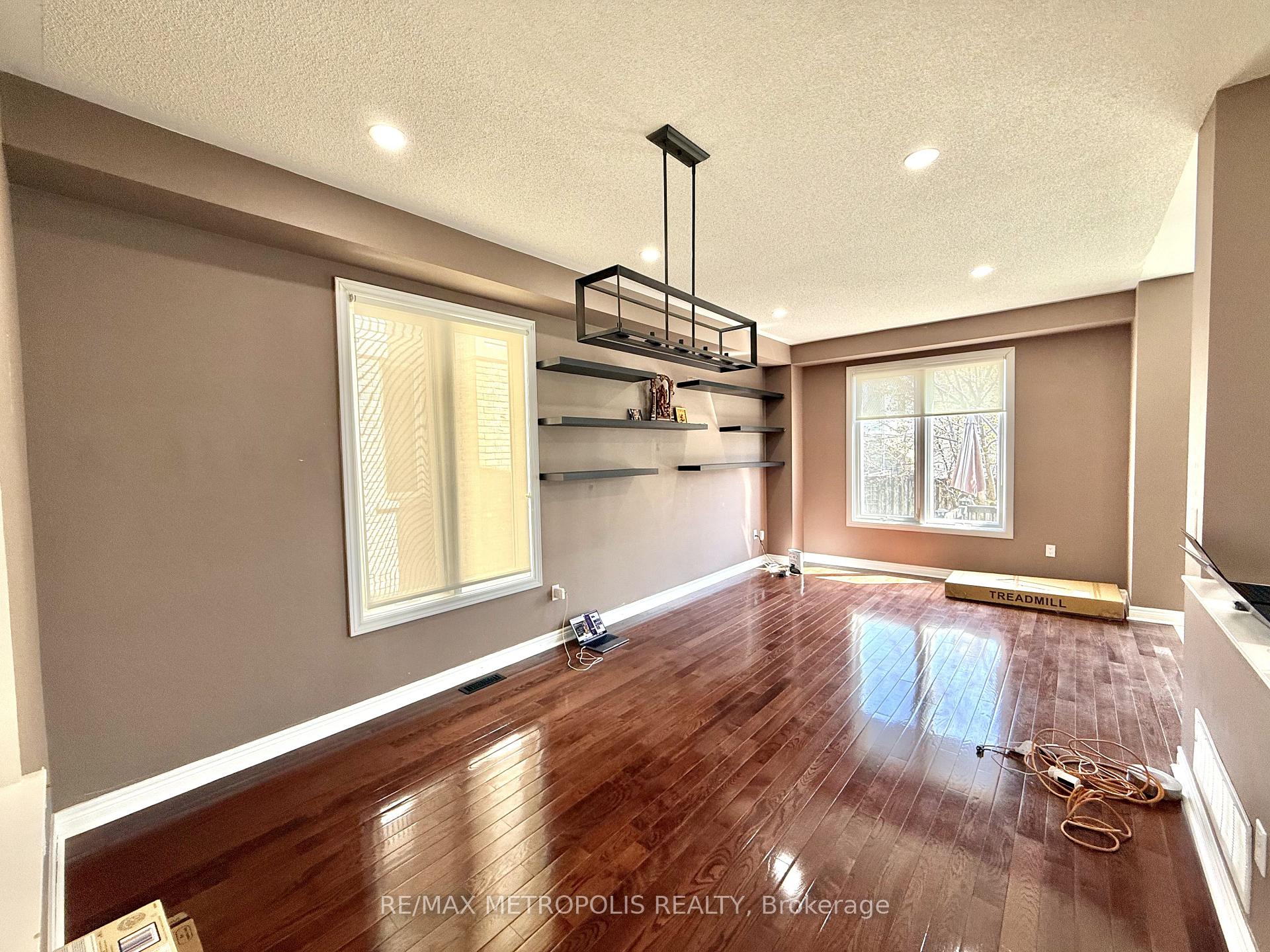 Photo 8 of Unit MAIN, 72 Loughlin Hill Crescent, Ajax, Central East — HOMEH