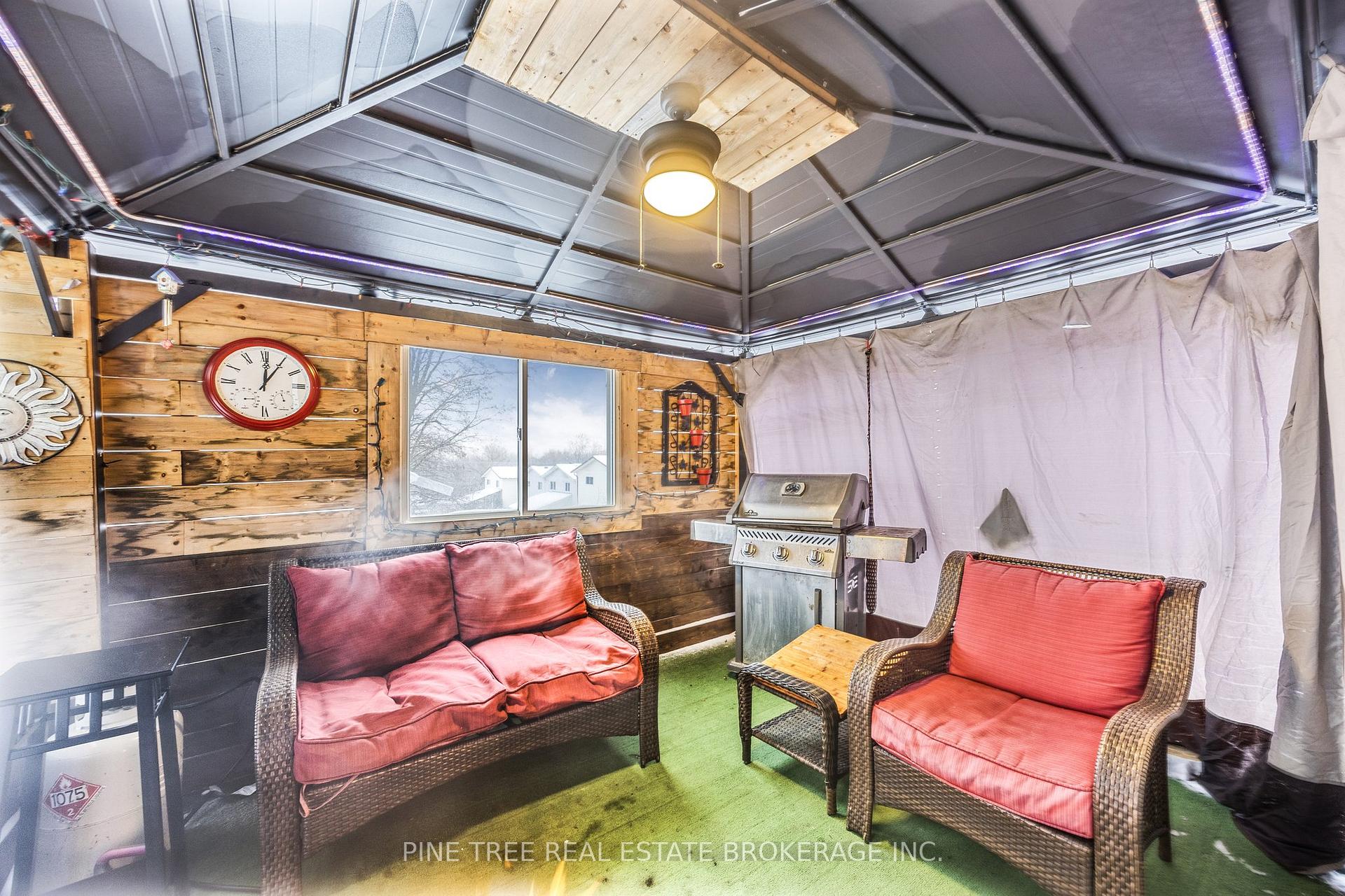 Photo 37 of 50 Melinda Crescent, Barrie, Allandale — HOMEH