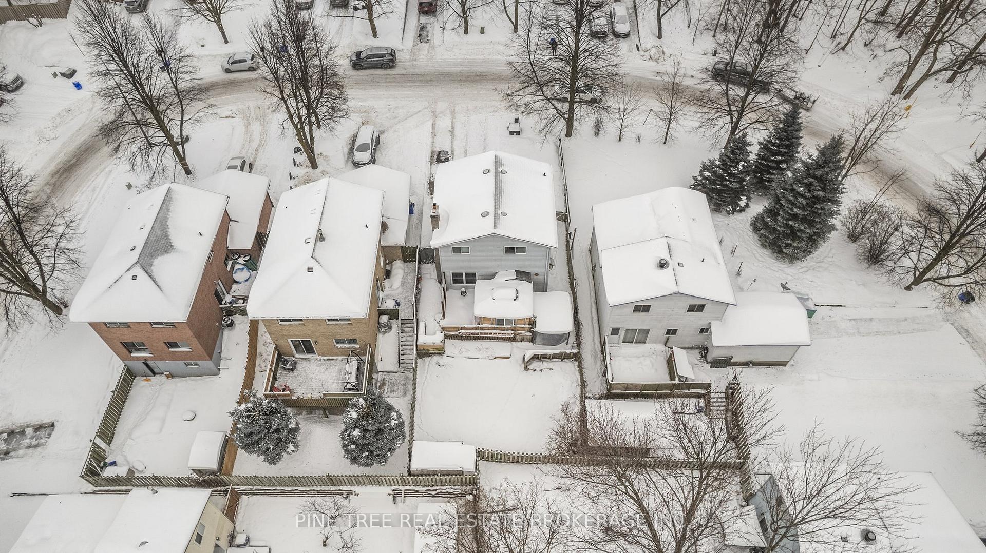 Photo 38 of 50 Melinda Crescent, Barrie, Allandale — HOMEH