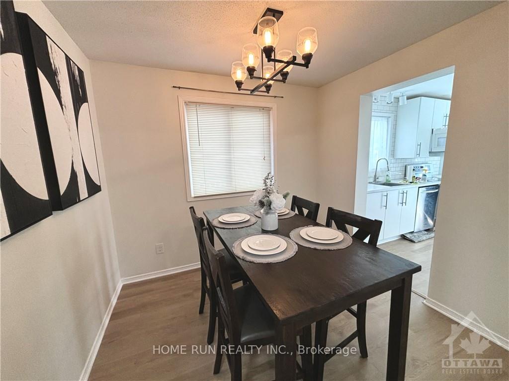 Photo 7 of 86 Peacock Crescent, Ottawa, Barrhaven - Cedargrove/Fraserdale — HOMEH