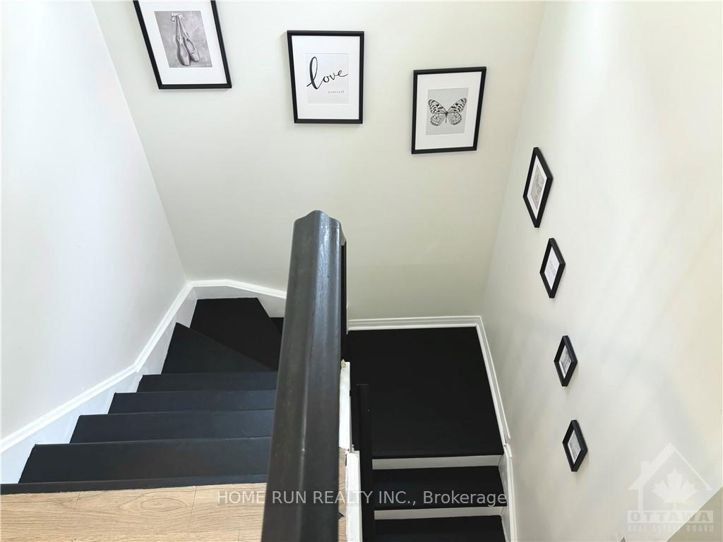 Photo 10 of 86 Peacock Crescent, Ottawa, Barrhaven - Cedargrove/Fraserdale — HOMEH