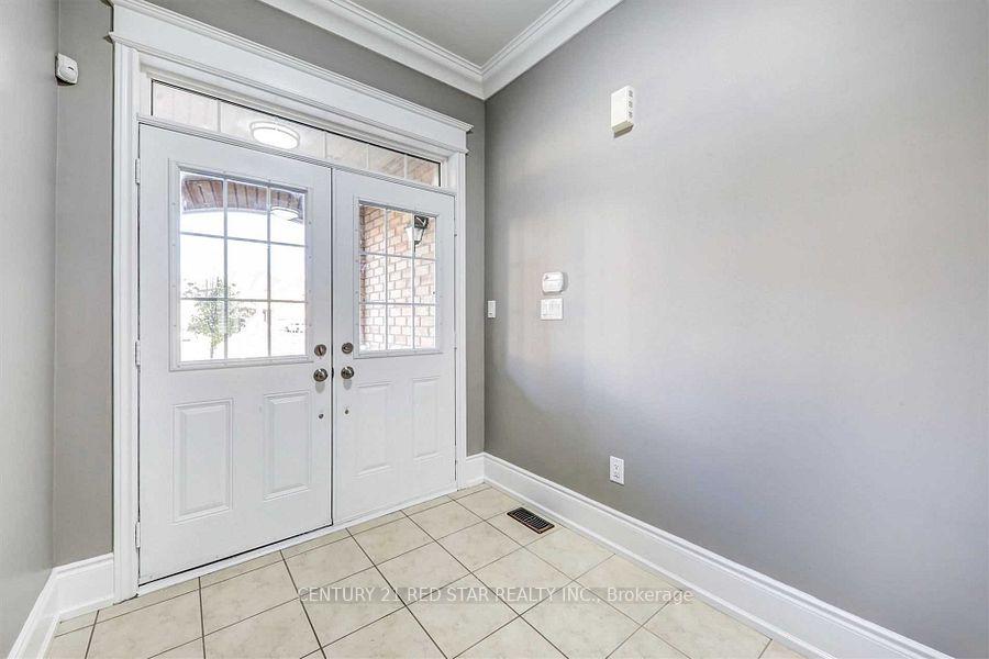 Photo 2 of 10 Everlasting Court, Brampton, Bram East — HOMEH