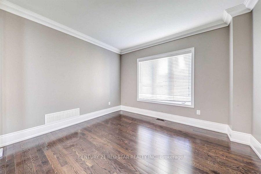 Photo 6 of 10 Everlasting Court, Brampton, Bram East — HOMEH