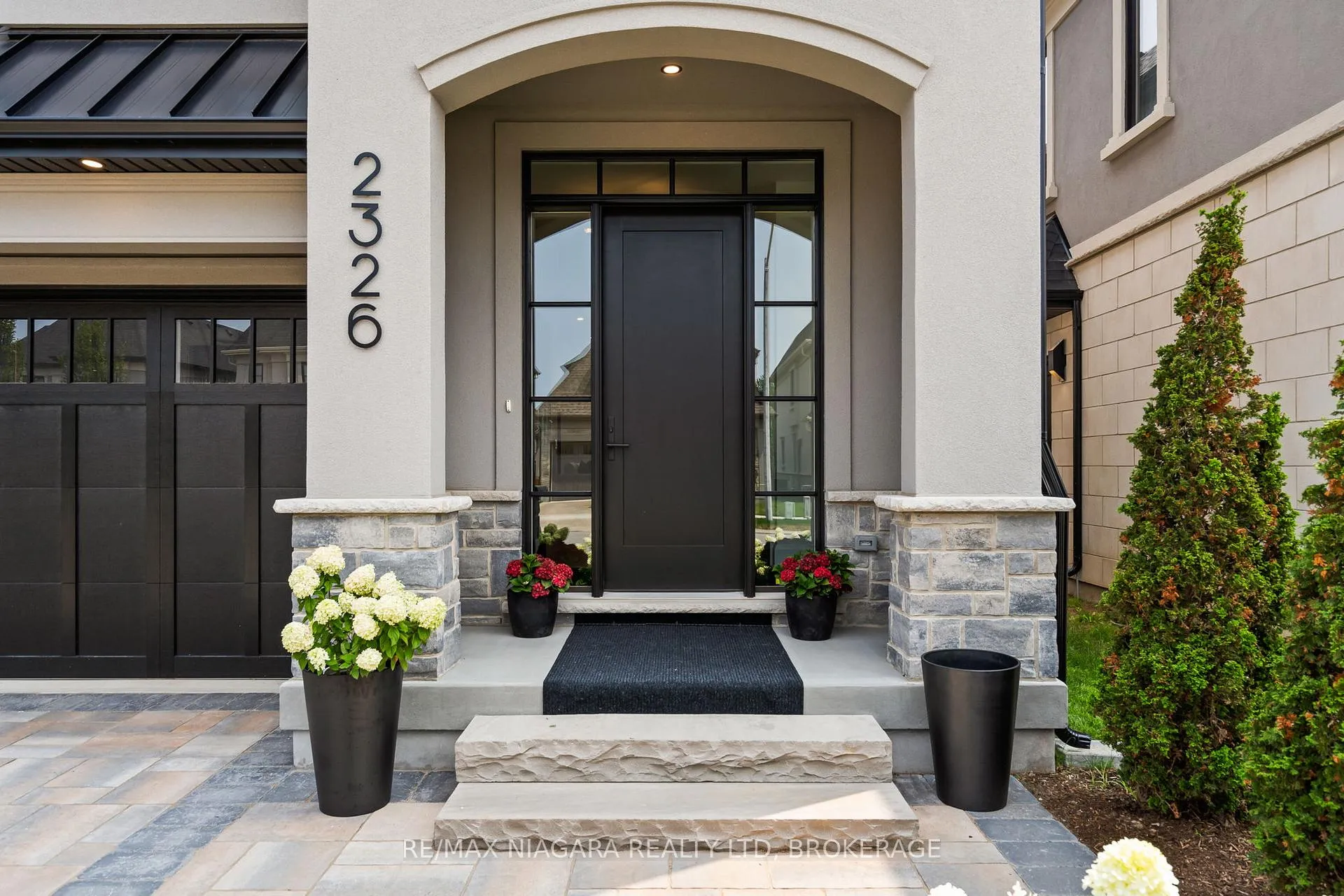 Photo 3 of 2326 Terravita Drive, Niagara Falls, Stamford — HOMEH