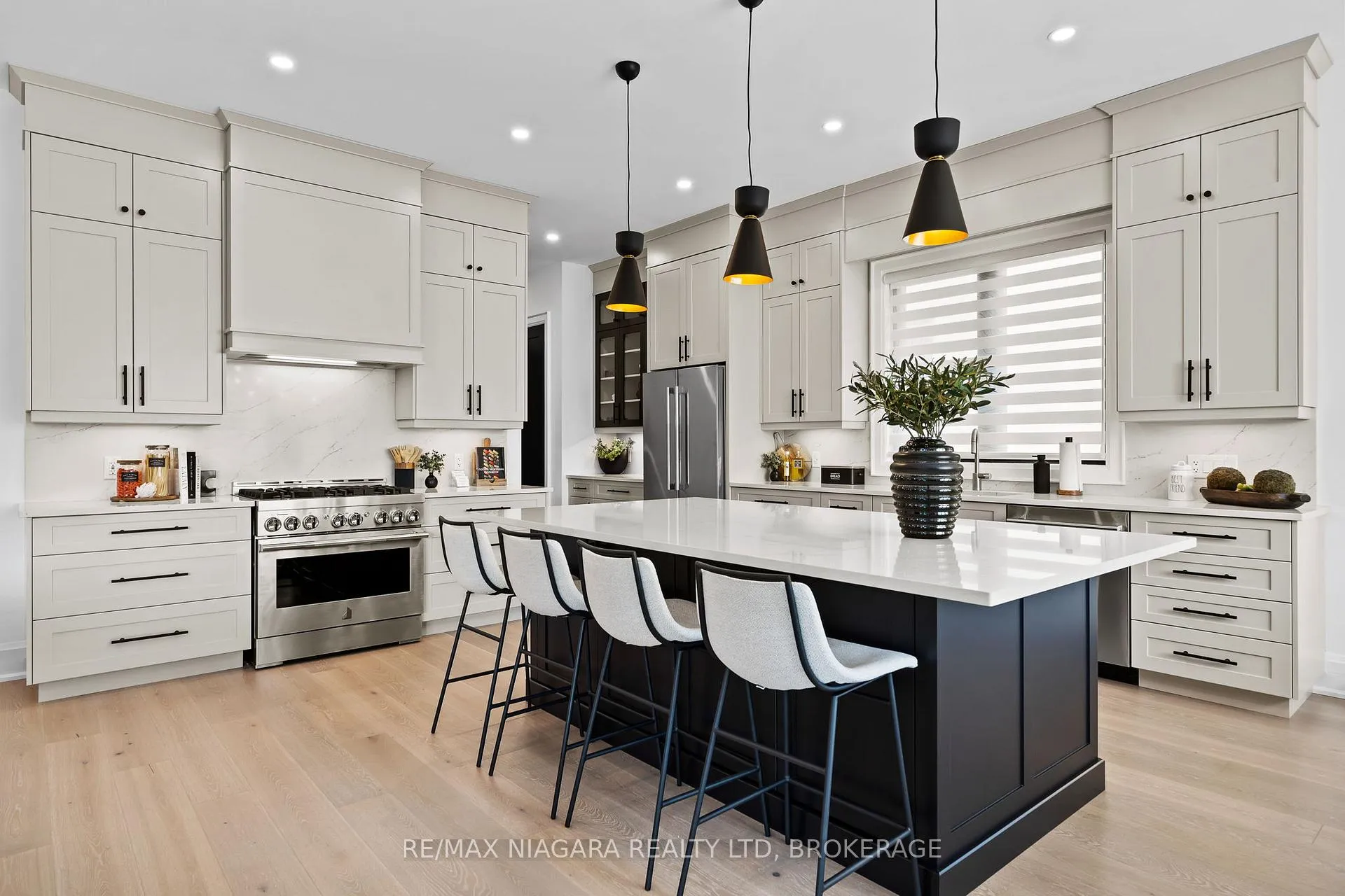 Photo 16 of 2326 Terravita Drive, Niagara Falls, Stamford — HOMEH