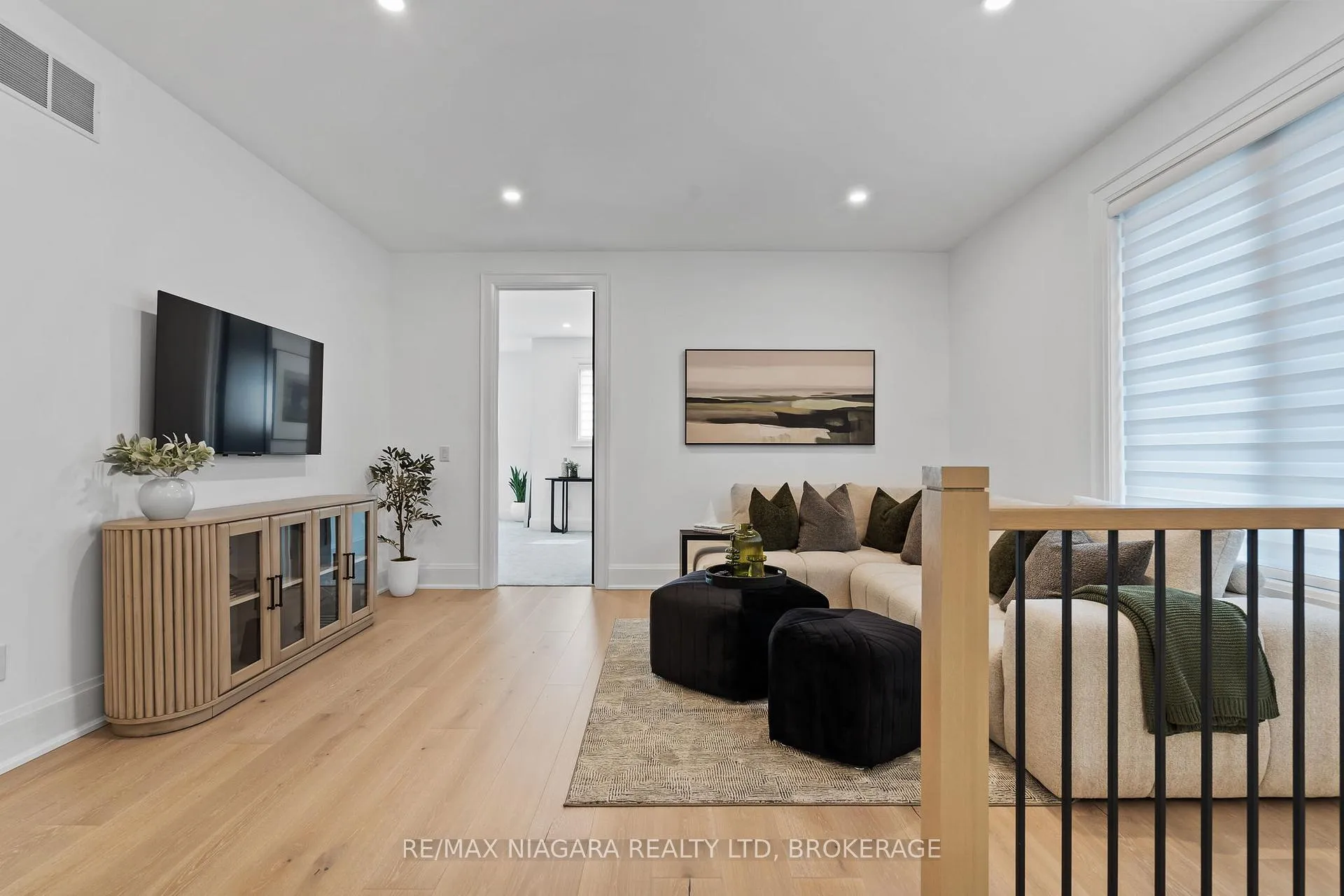 Photo 19 of 2326 Terravita Drive, Niagara Falls, Stamford — HOMEH