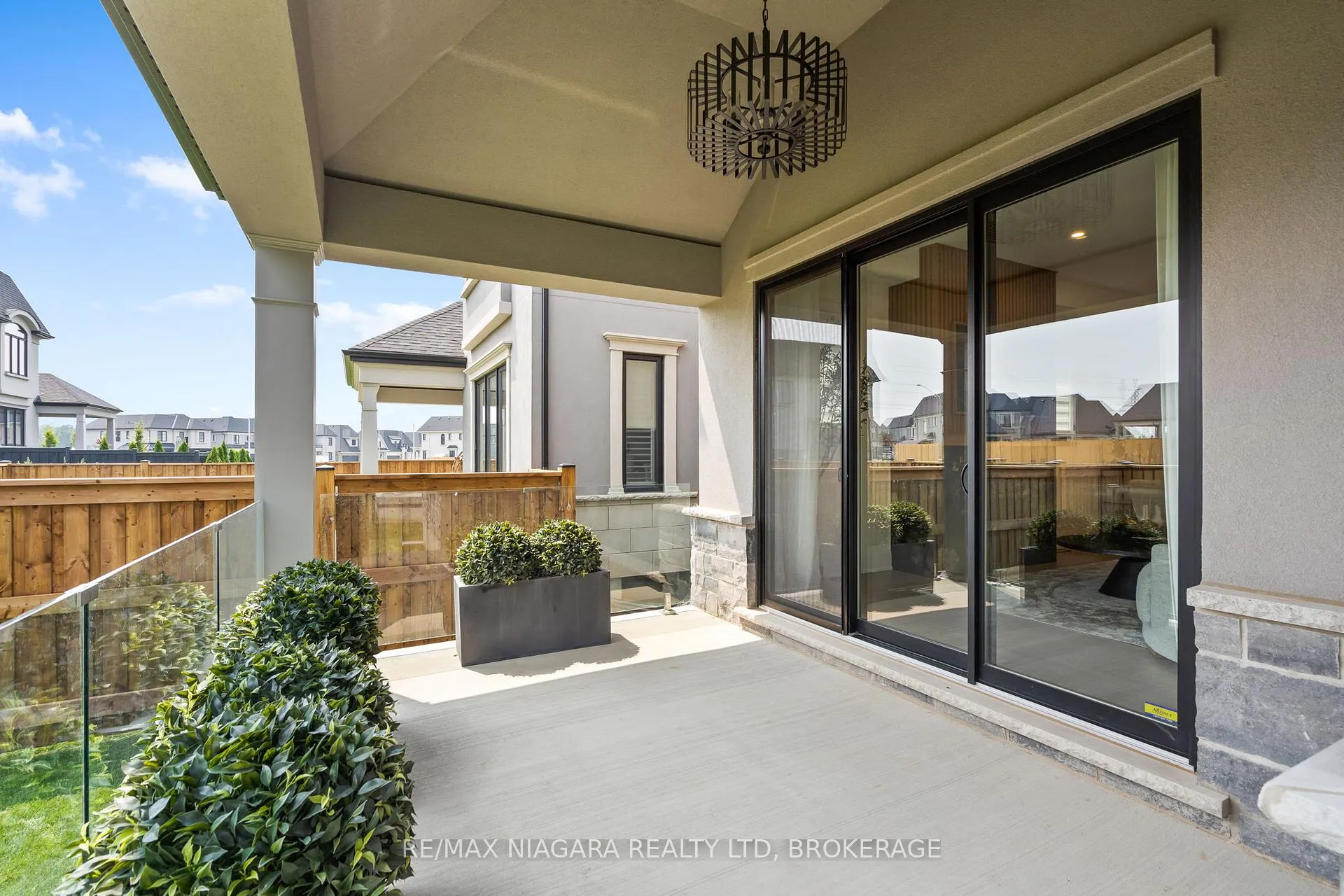 Photo 36 of 2326 Terravita Drive, Niagara Falls, Stamford — HOMEH