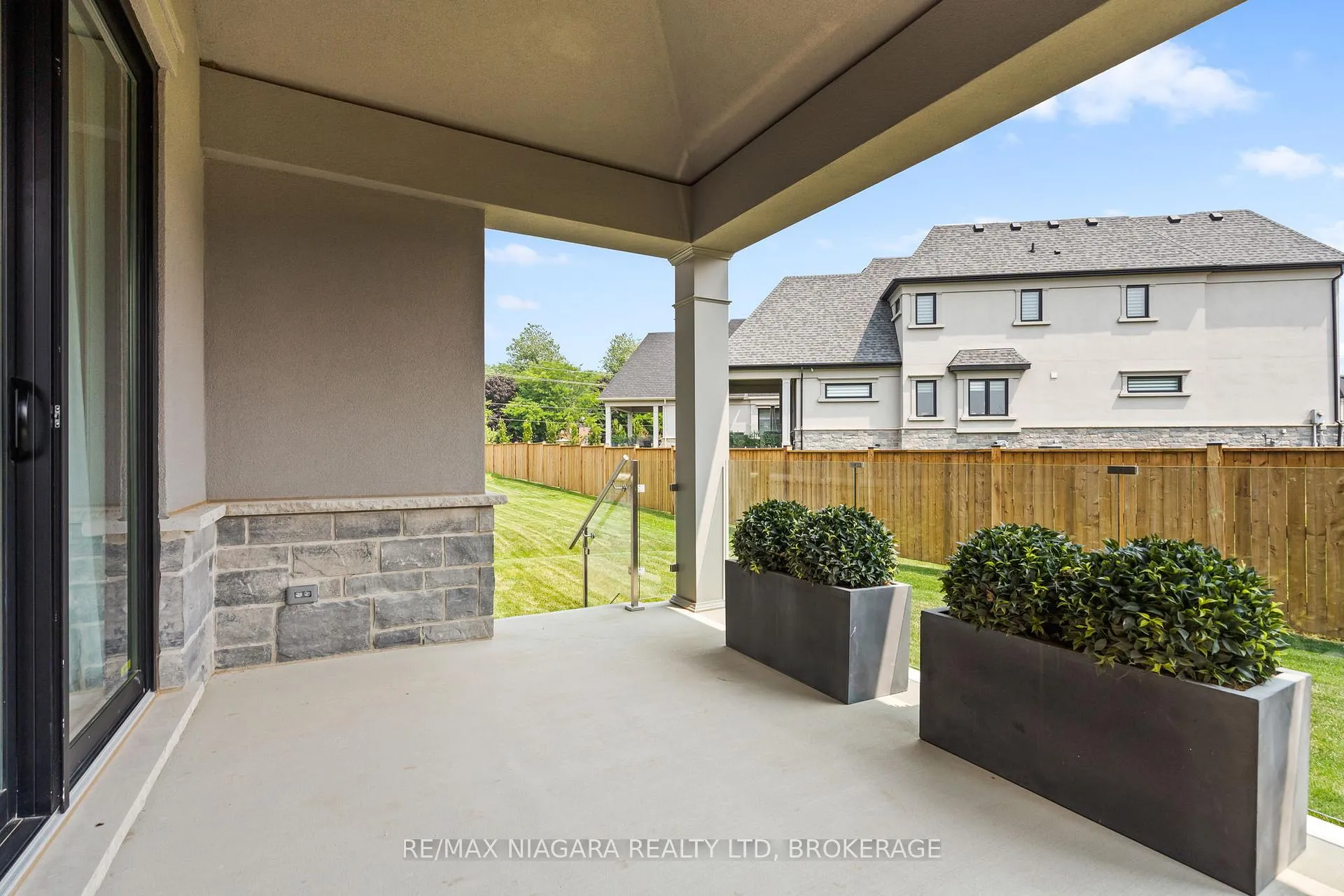 Photo 37 of 2326 Terravita Drive, Niagara Falls, Stamford — HOMEH
