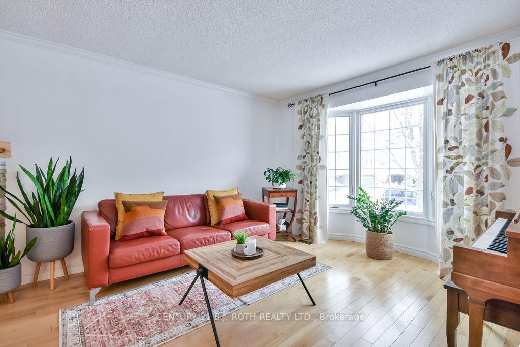 Photo 6 of 14 Gibbon Drive, Barrie, Sunnidale — HOMEH