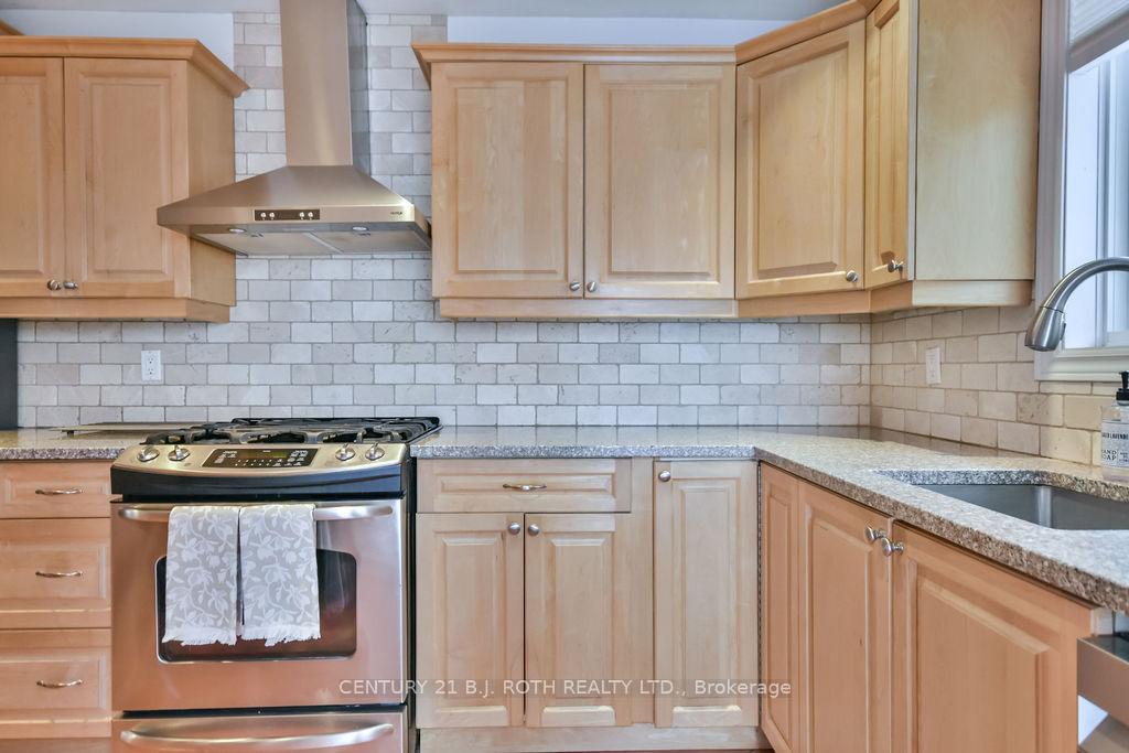 Photo 13 of 14 Gibbon Drive, Barrie, Sunnidale — HOMEH