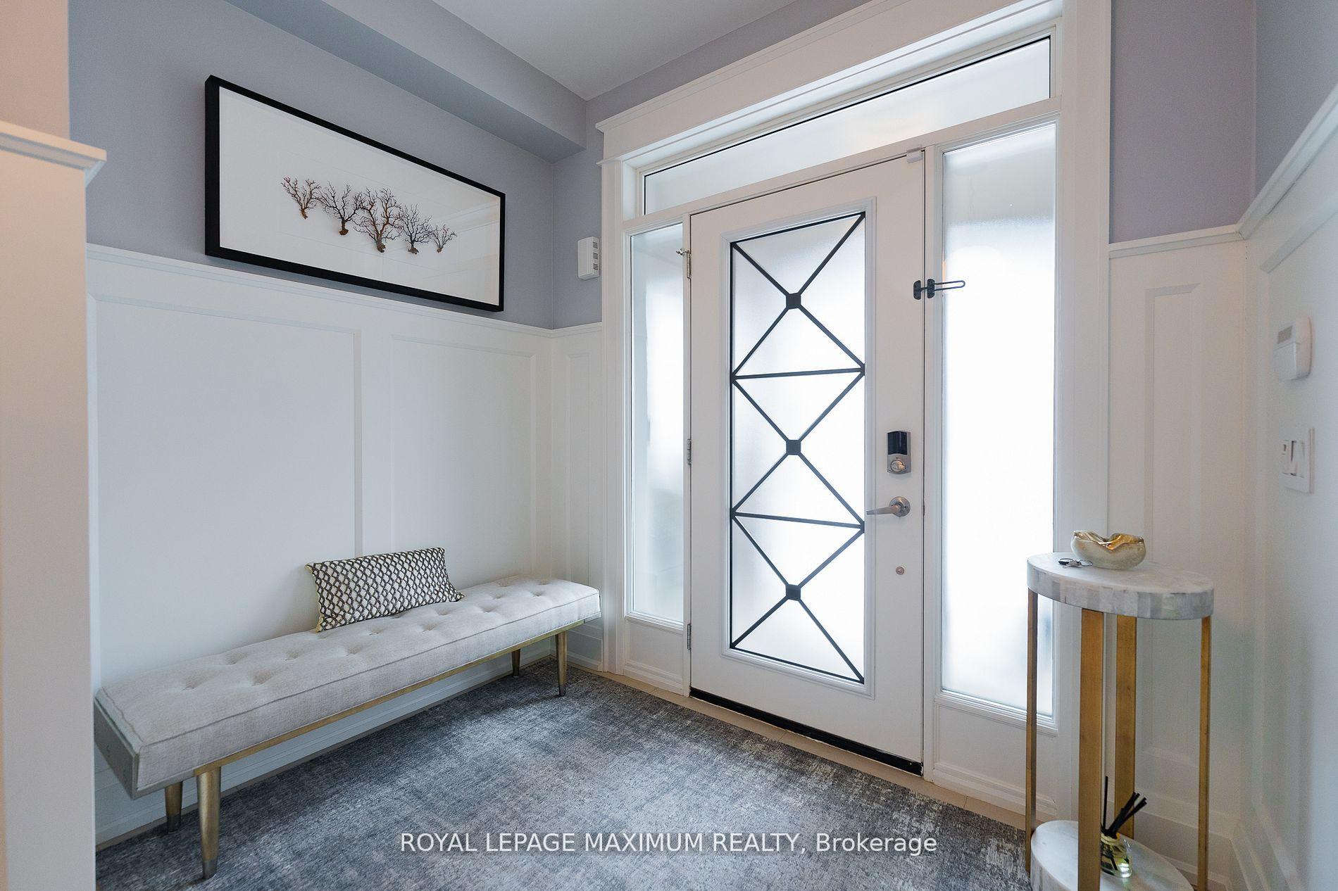 Photo 4 of 16 Alexie Way, Vaughan, Vellore Village — HOMEH
