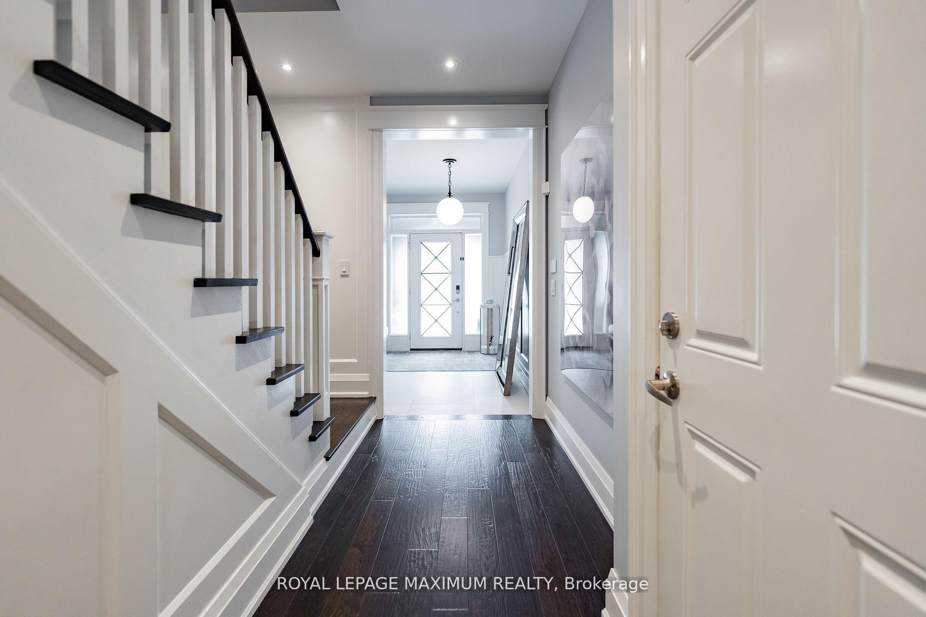 Photo 5 of 16 Alexie Way, Vaughan, Vellore Village — HOMEH