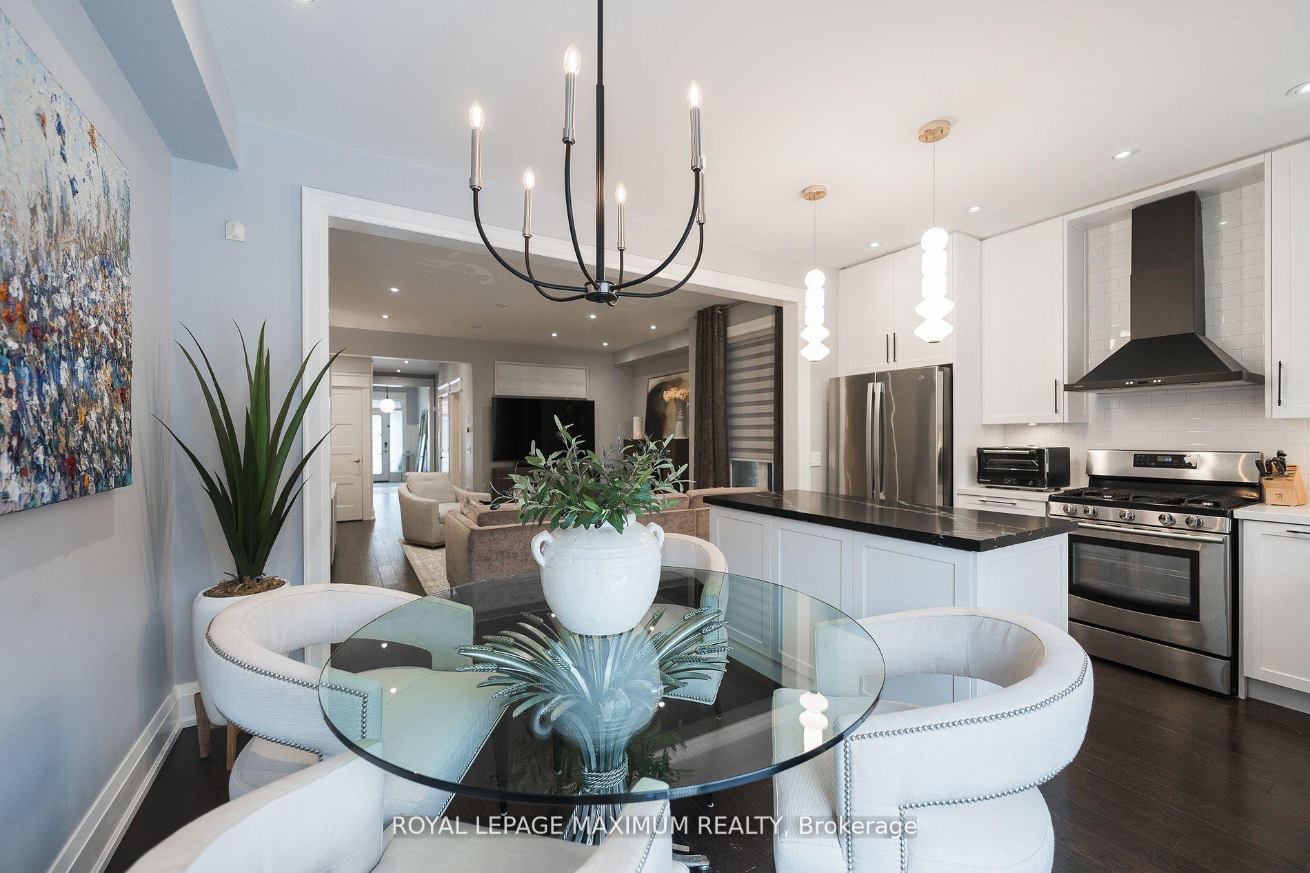 Photo 12 of 16 Alexie Way, Vaughan, Vellore Village — HOMEH