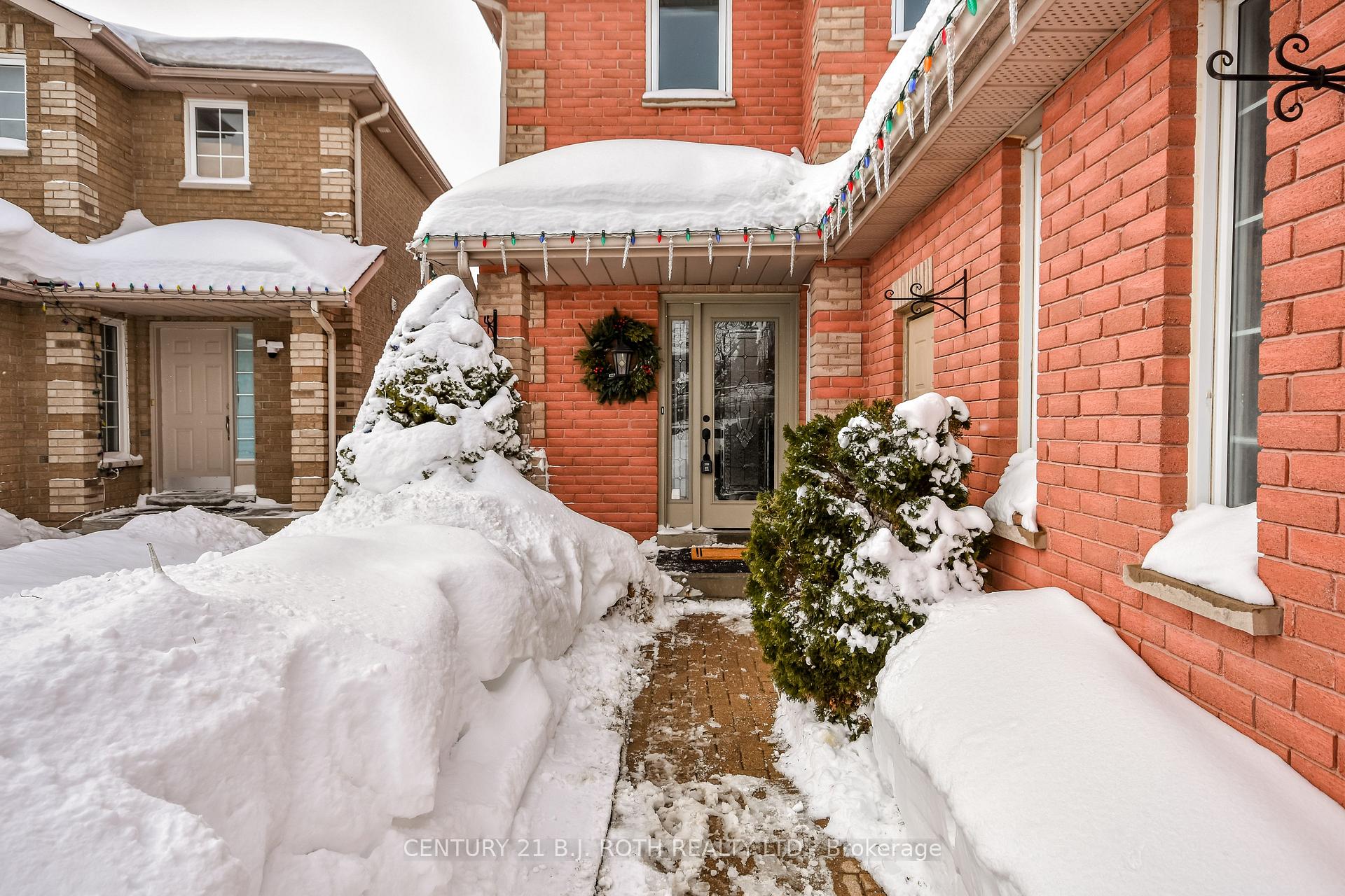 Photo 2 of 36 Sundew Drive, Barrie, Holly — HOMEH