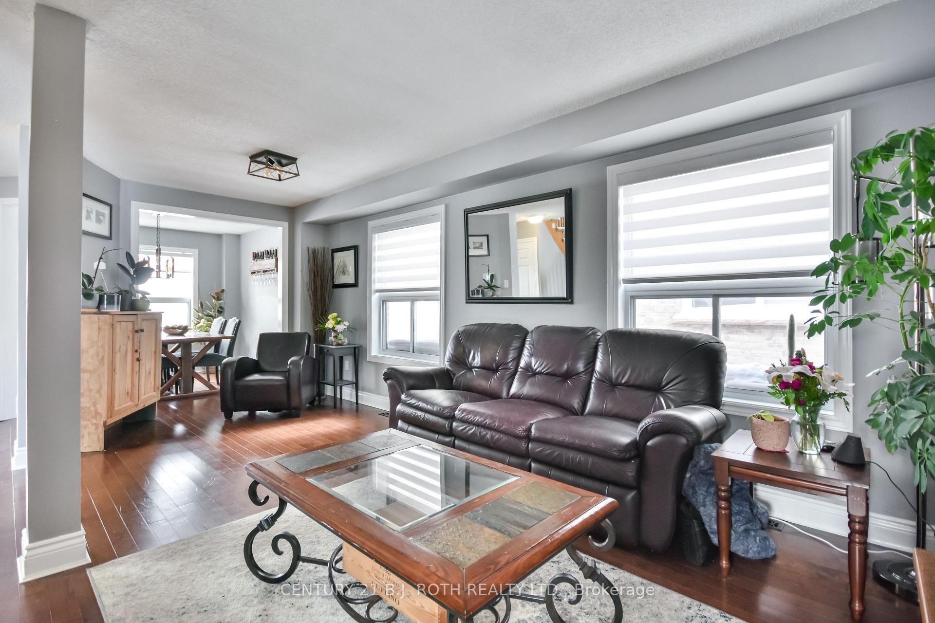 Photo 7 of 36 Sundew Drive, Barrie, Holly — HOMEH