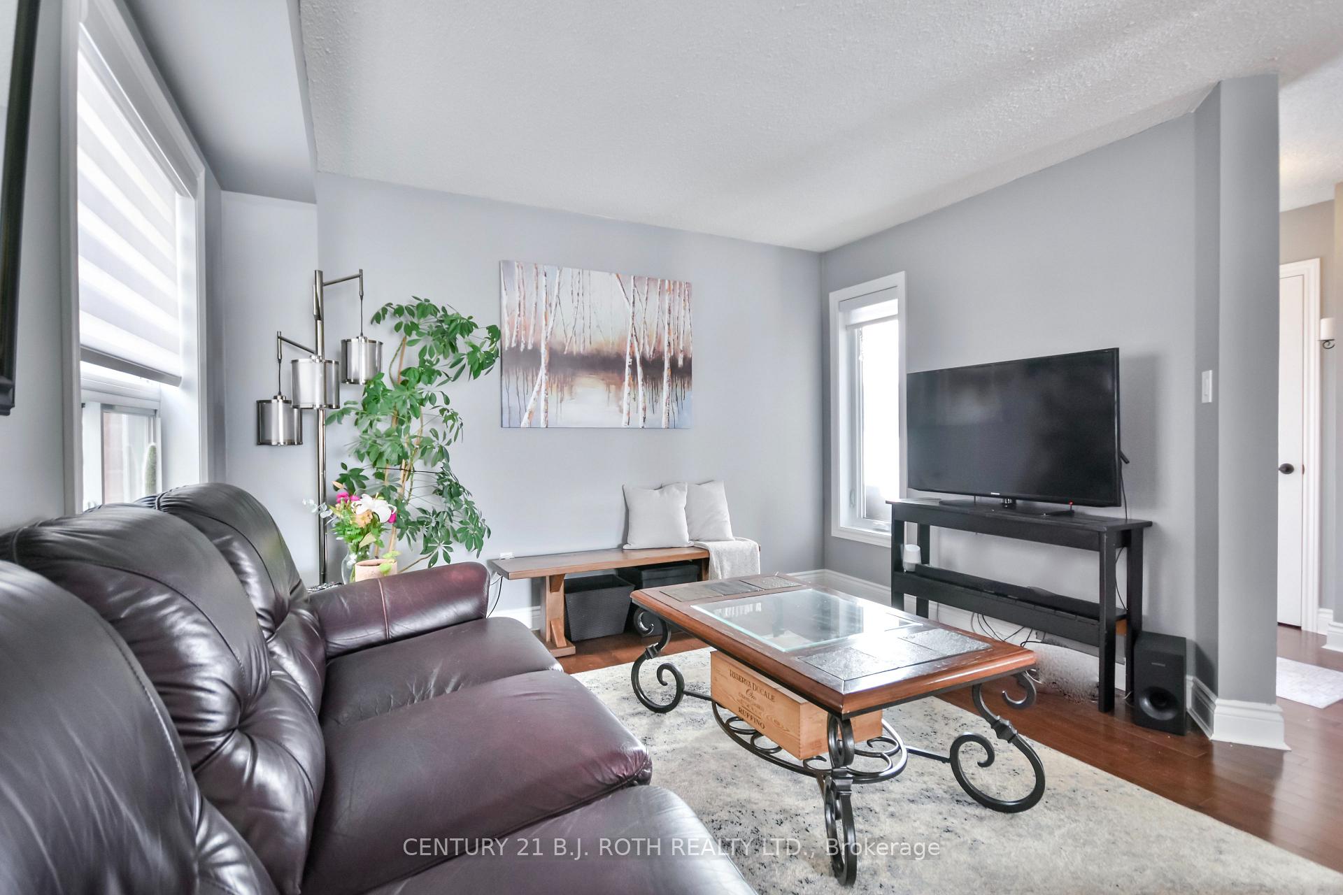 Photo 9 of 36 Sundew Drive, Barrie, Holly — HOMEH