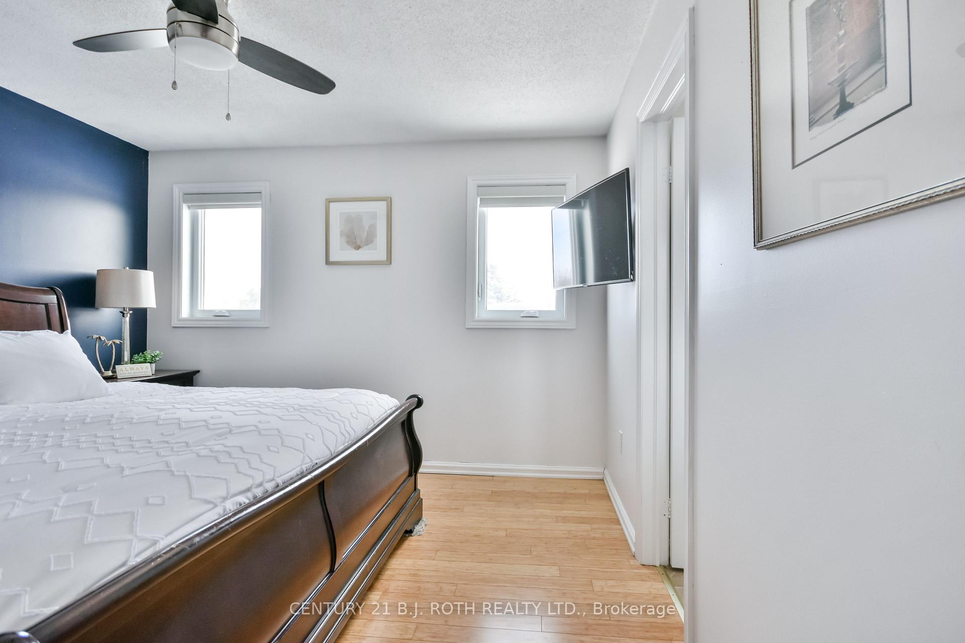 Photo 23 of 36 Sundew Drive, Barrie, Holly — HOMEH